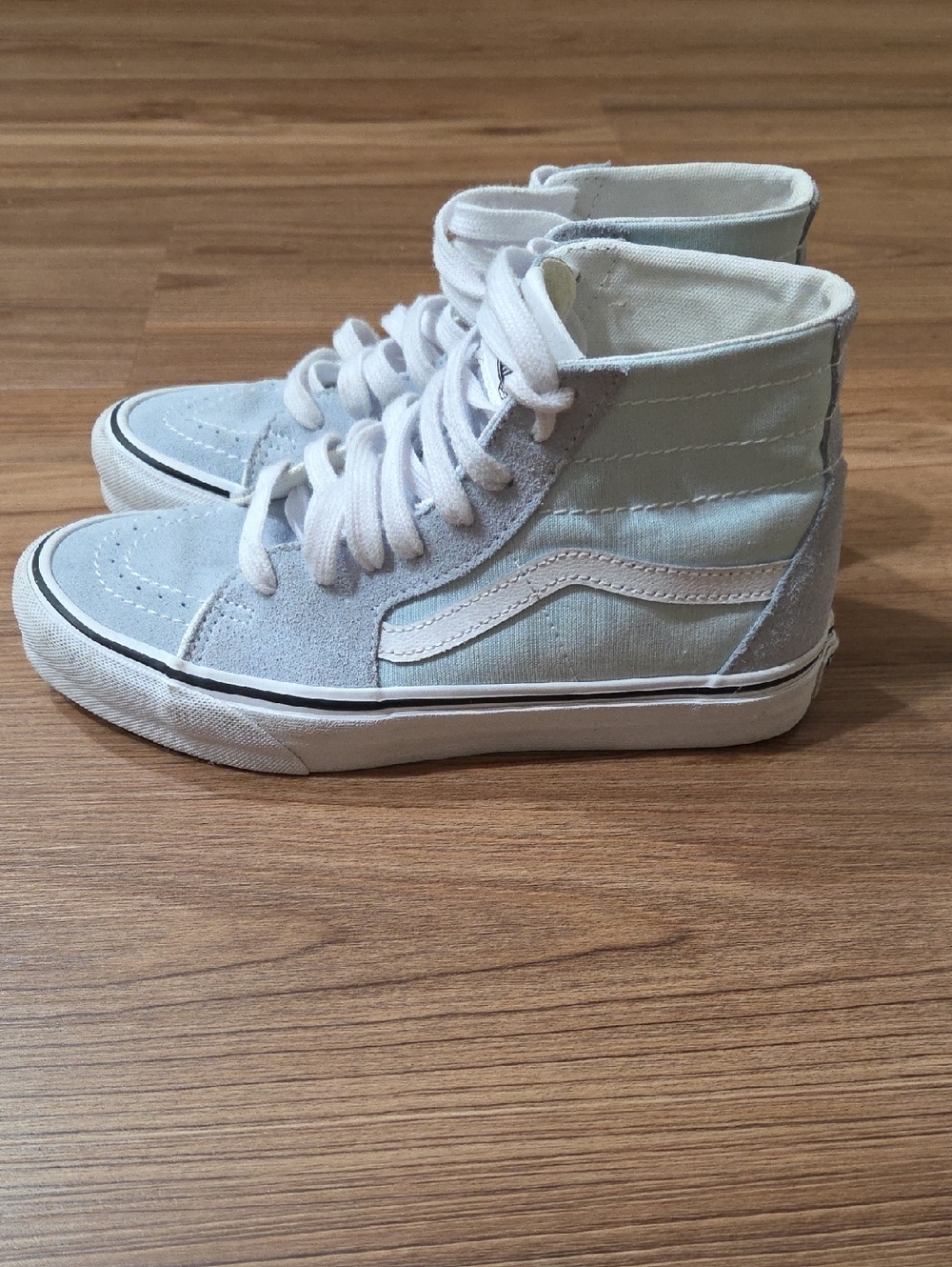 Vans Women's High-Top Sneakers in Light Gray and White